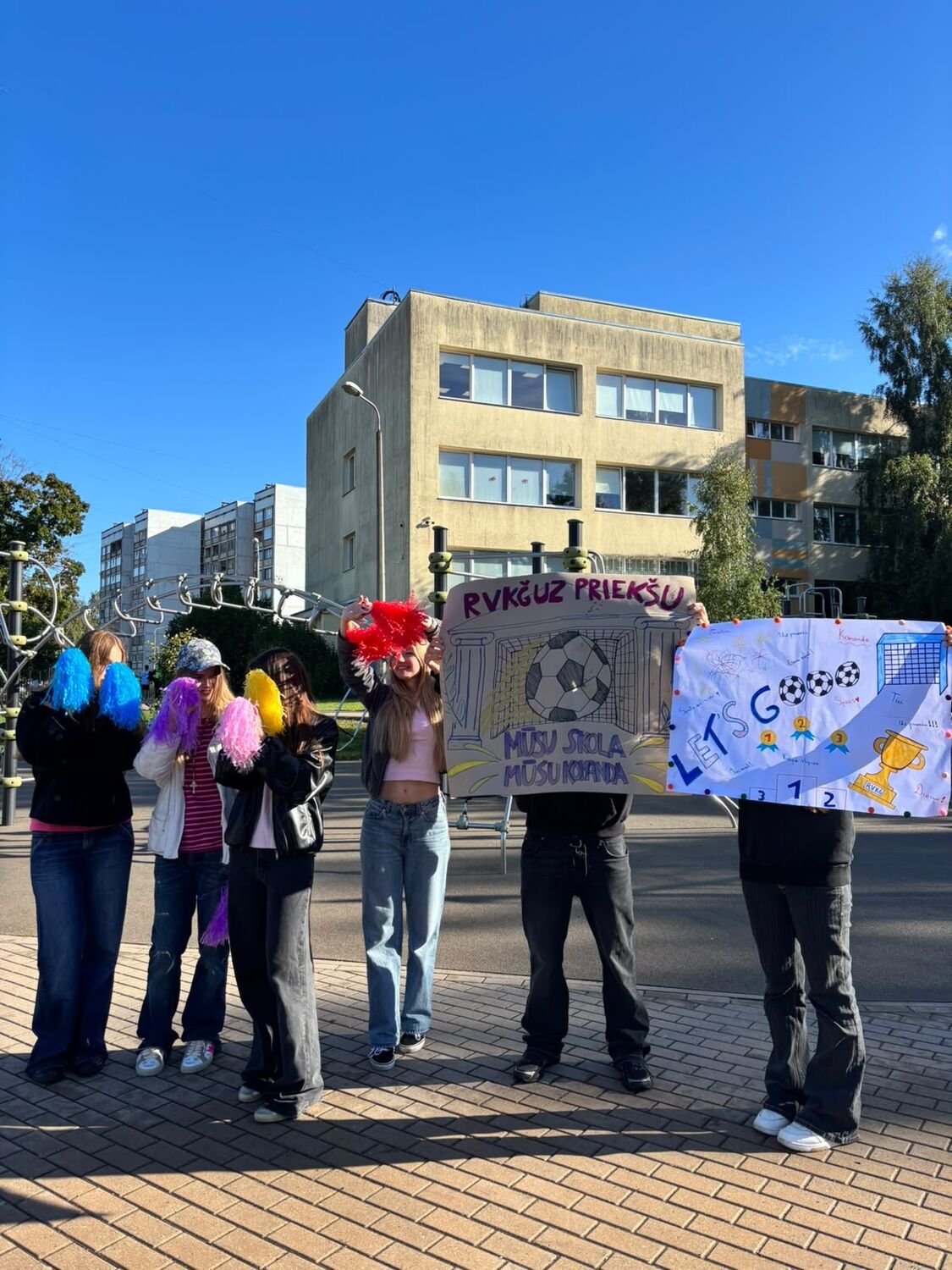 Futbols 2