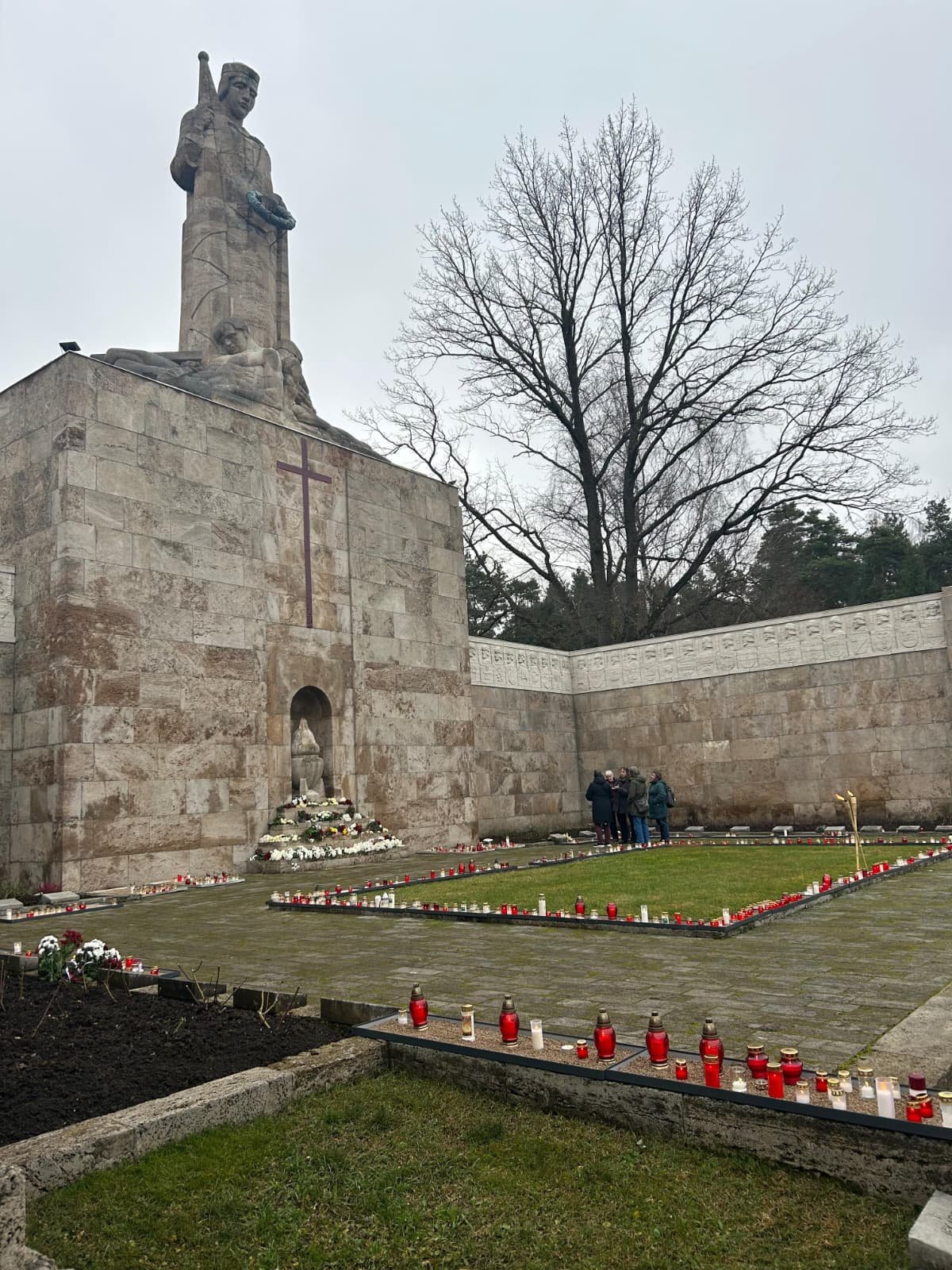 WhatsApp Image 2025-11-13 at 11.43.34.jpeg